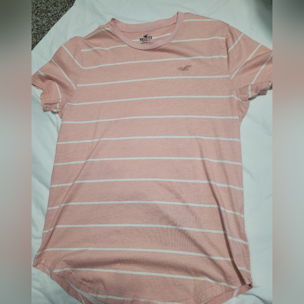 Hollister, curved hem knit tshirt, size s